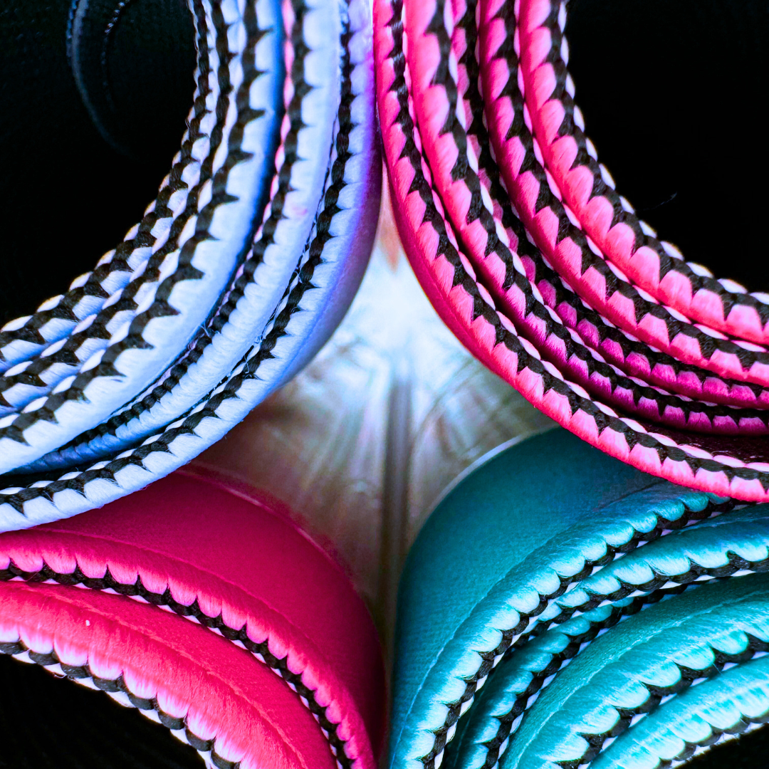 Scalloped Mahjong Mat | Bright Colors | 31" x 31": Pink Center- Blue Scallop