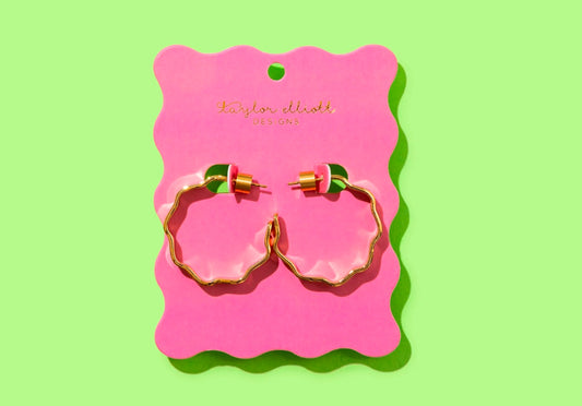 Cassie Wavy Small Hoop