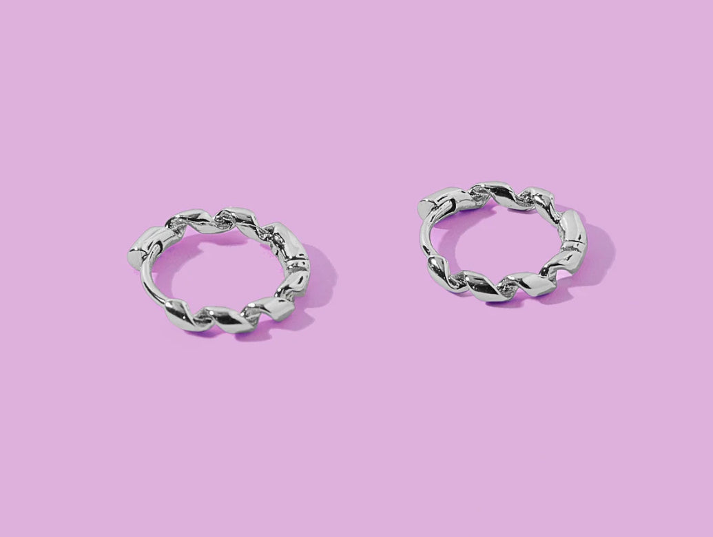 Eliza Twirl Huggie Earrings- Silver