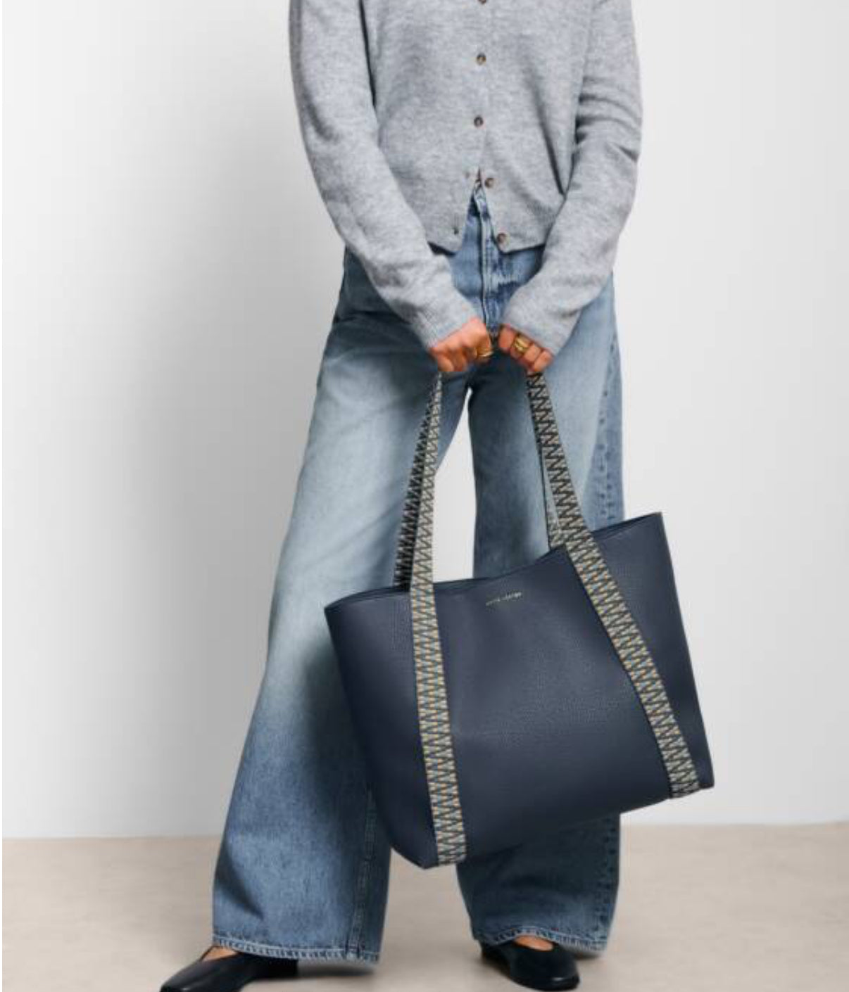Hallie Tote- Navy