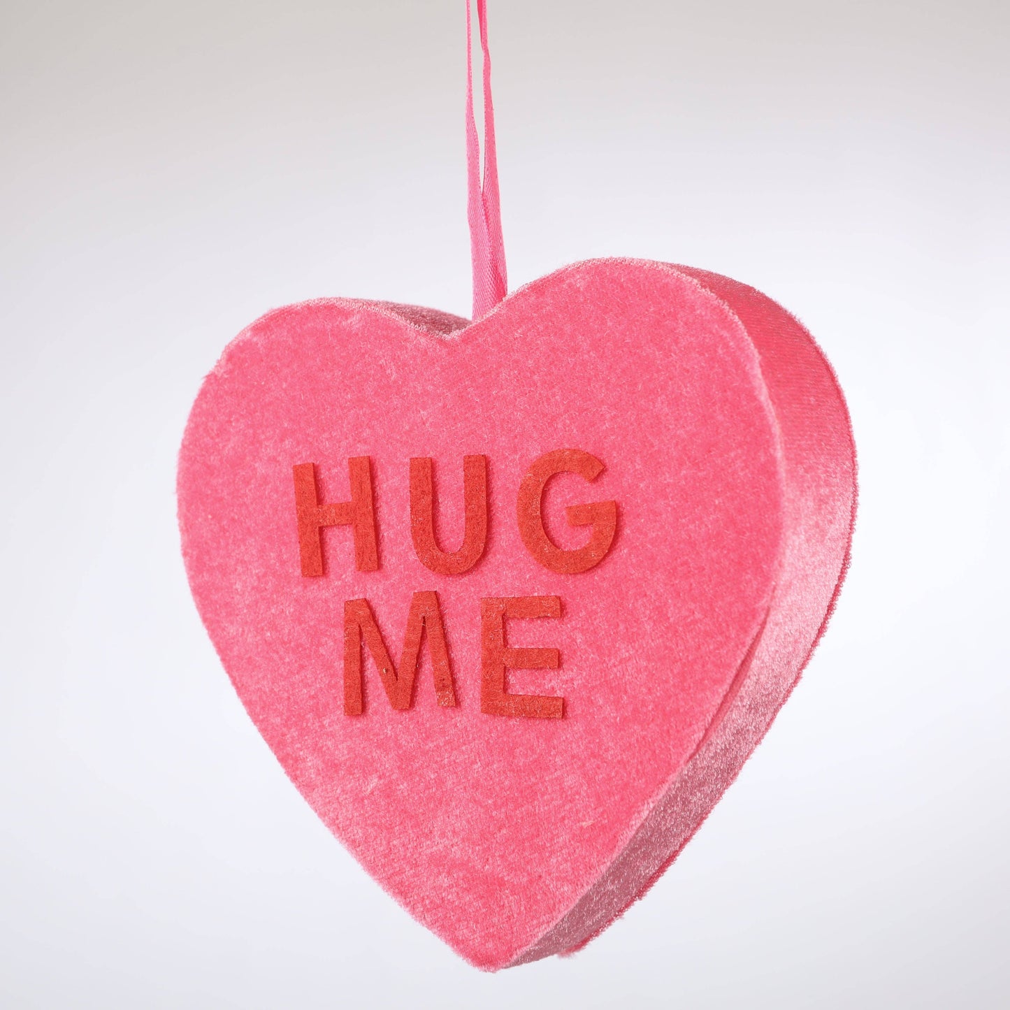 6" HUG ME HANGING HEART