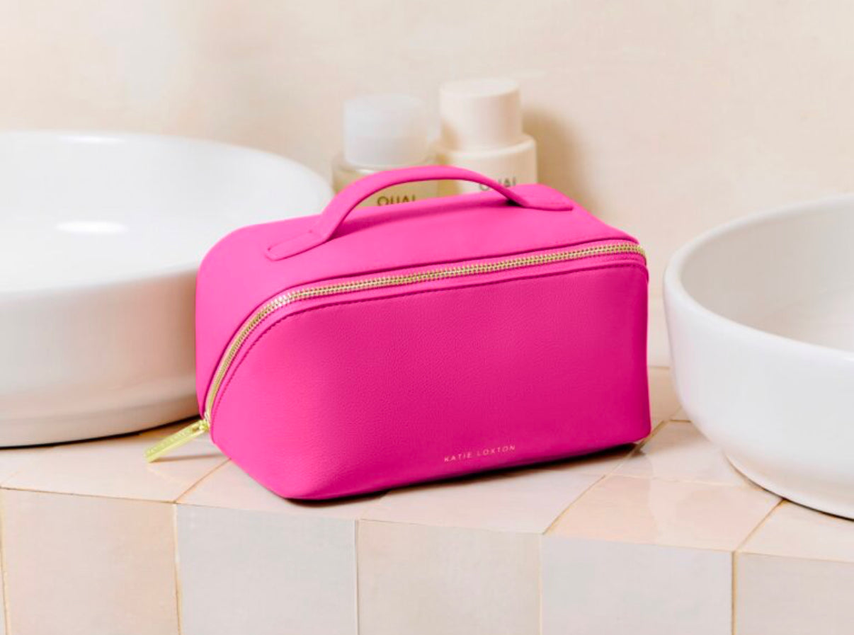 Make Up Bag Medium- Magenta