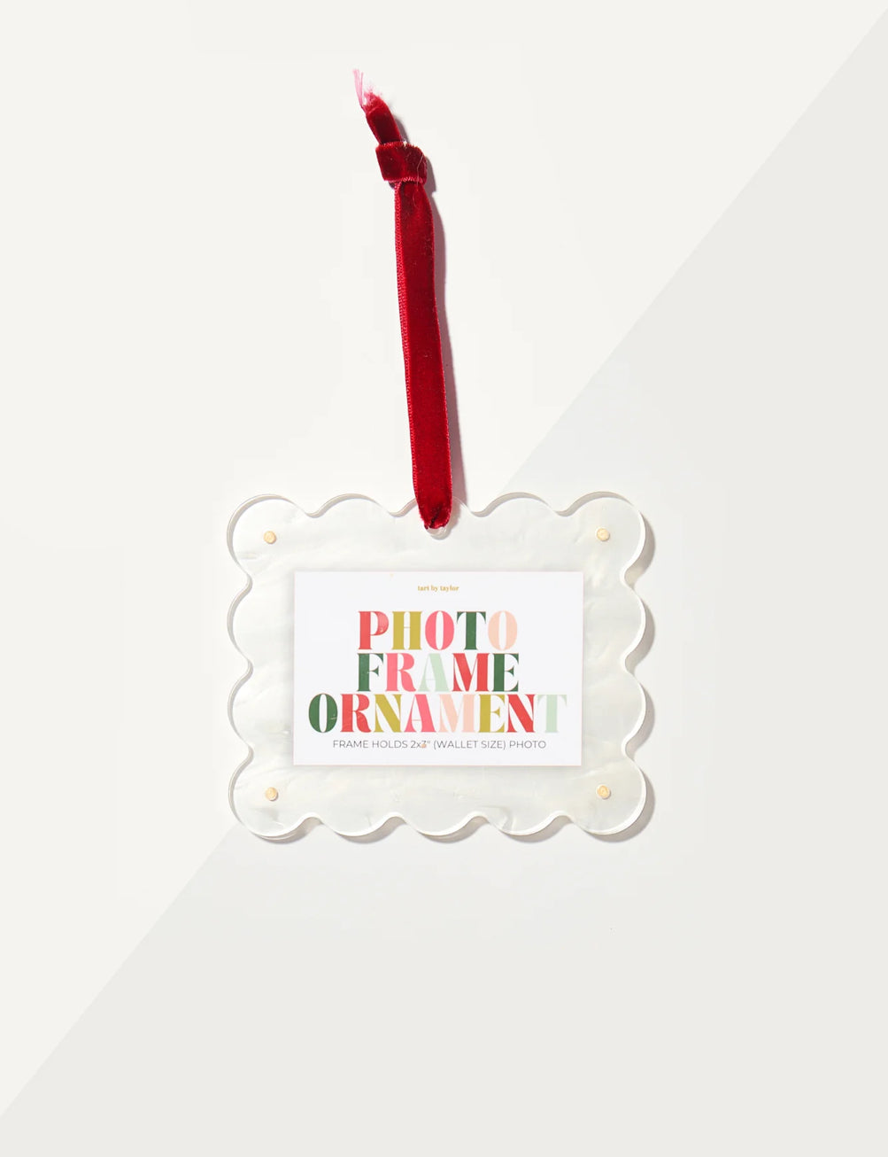 Scalloped Frame Ornament - Pearl