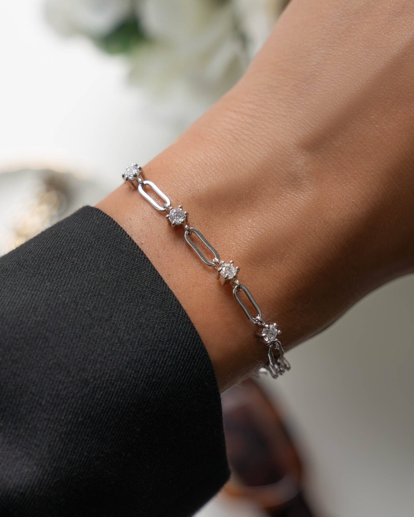 Savannah Bracelet: 6.75" + 0.5" Ext. / Gold