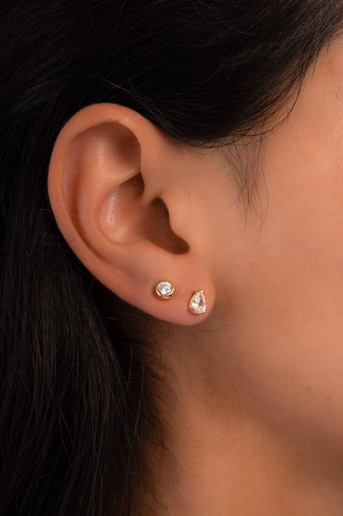 Pear Studs: Gold