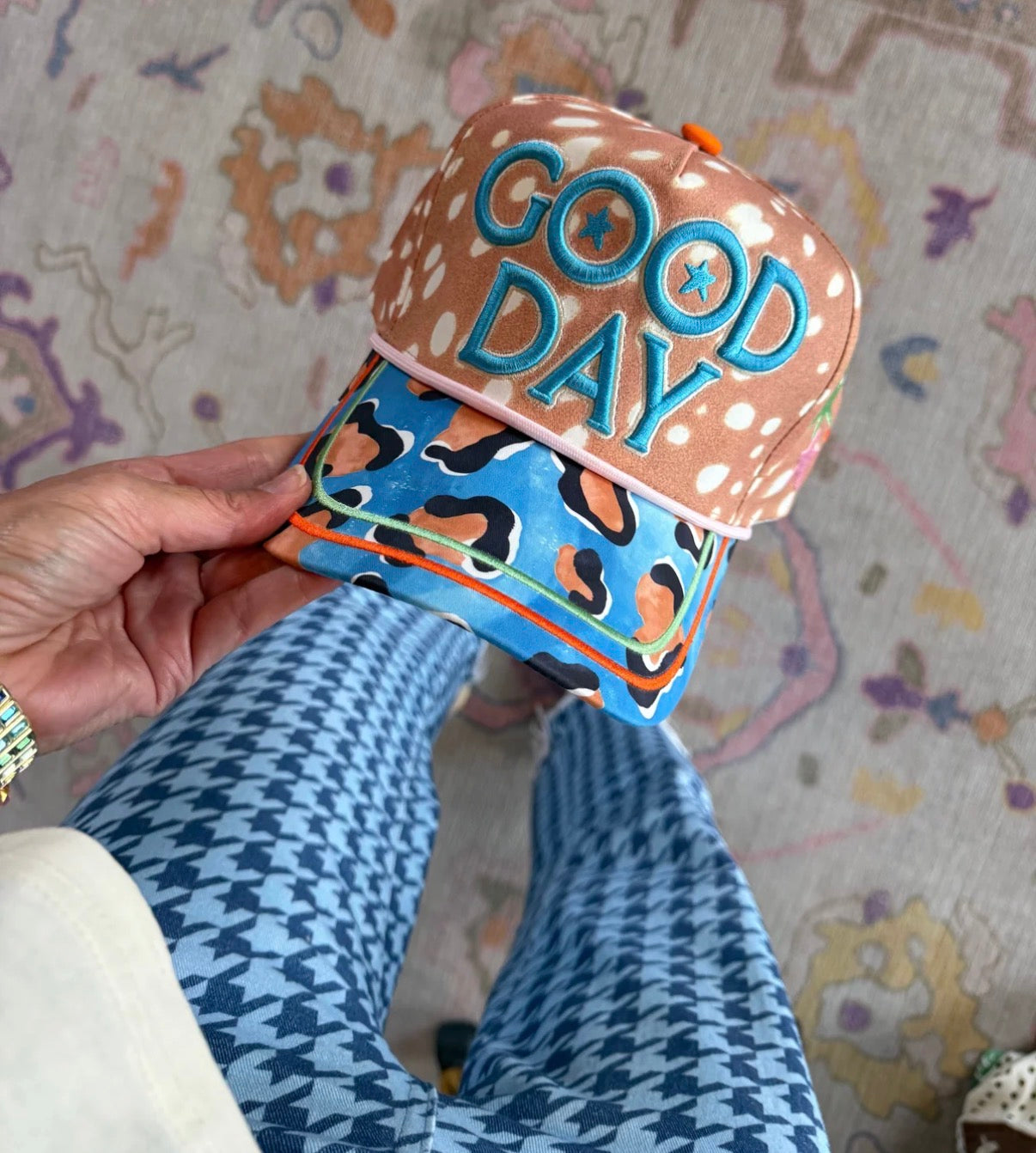 BLUE SPOTTED GOOD DAY HAT