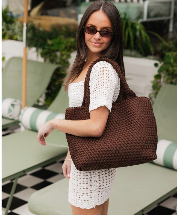 Cruiser Neoprene Tote- Chocolate