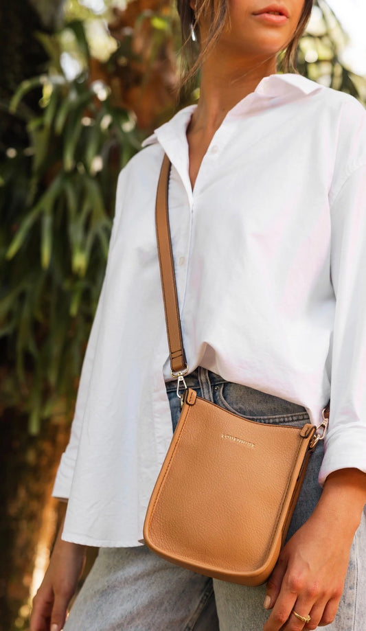 Parker Crossbody- Camel