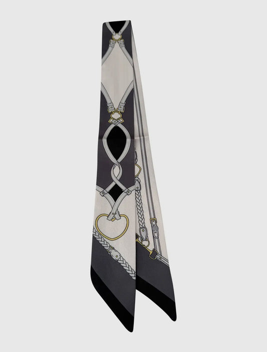 The Scarf- Grey Heart Link S13