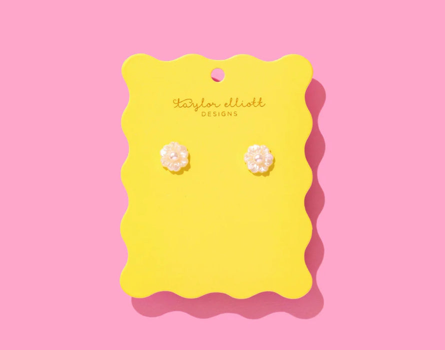 Amelia Pearl Flower Stud