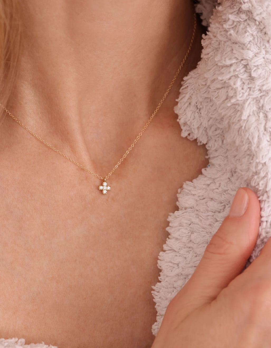 14kt Gold & Diamond Signature Necklace