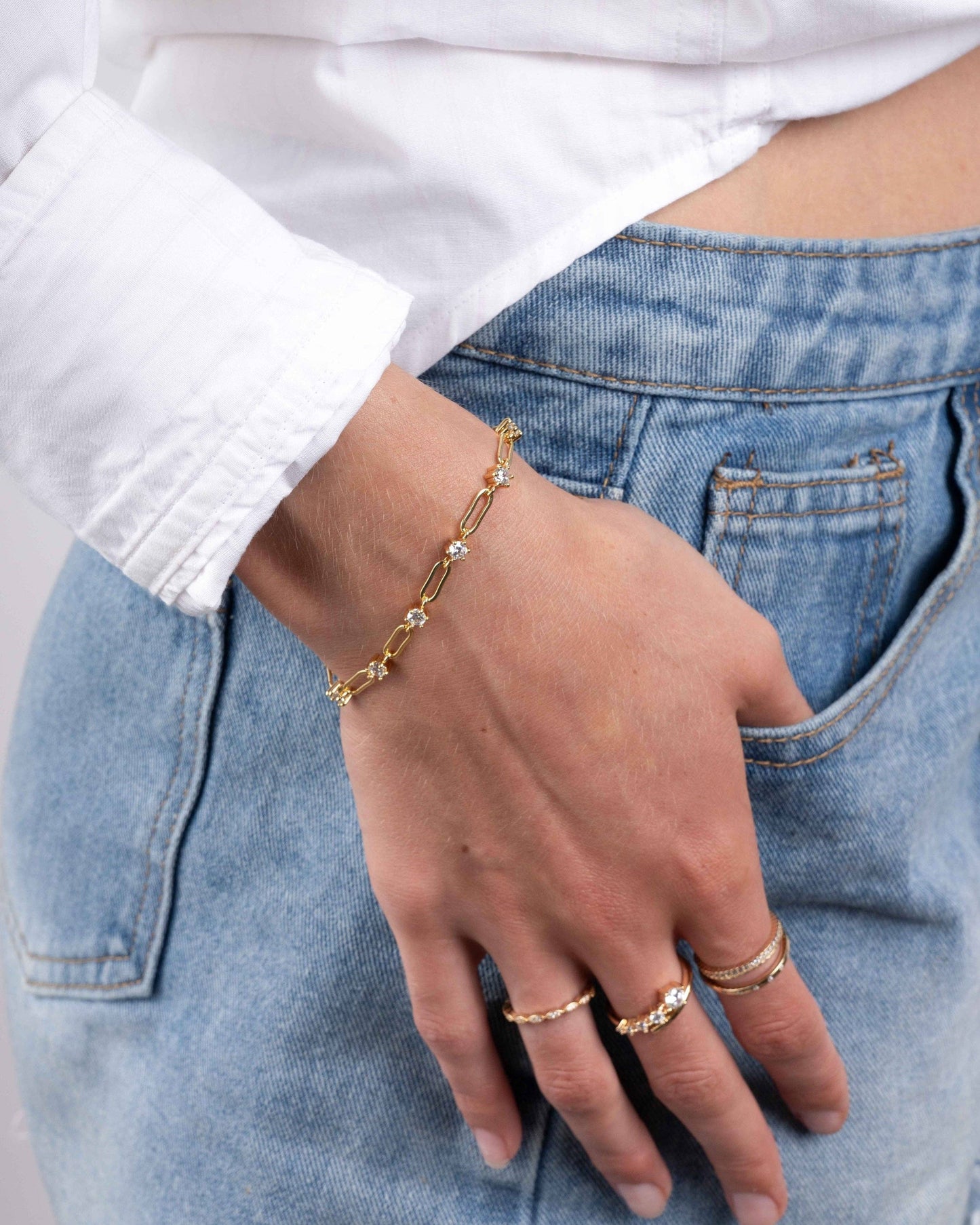 Savannah Bracelet: 6" + 0.5" Ext. / Gold