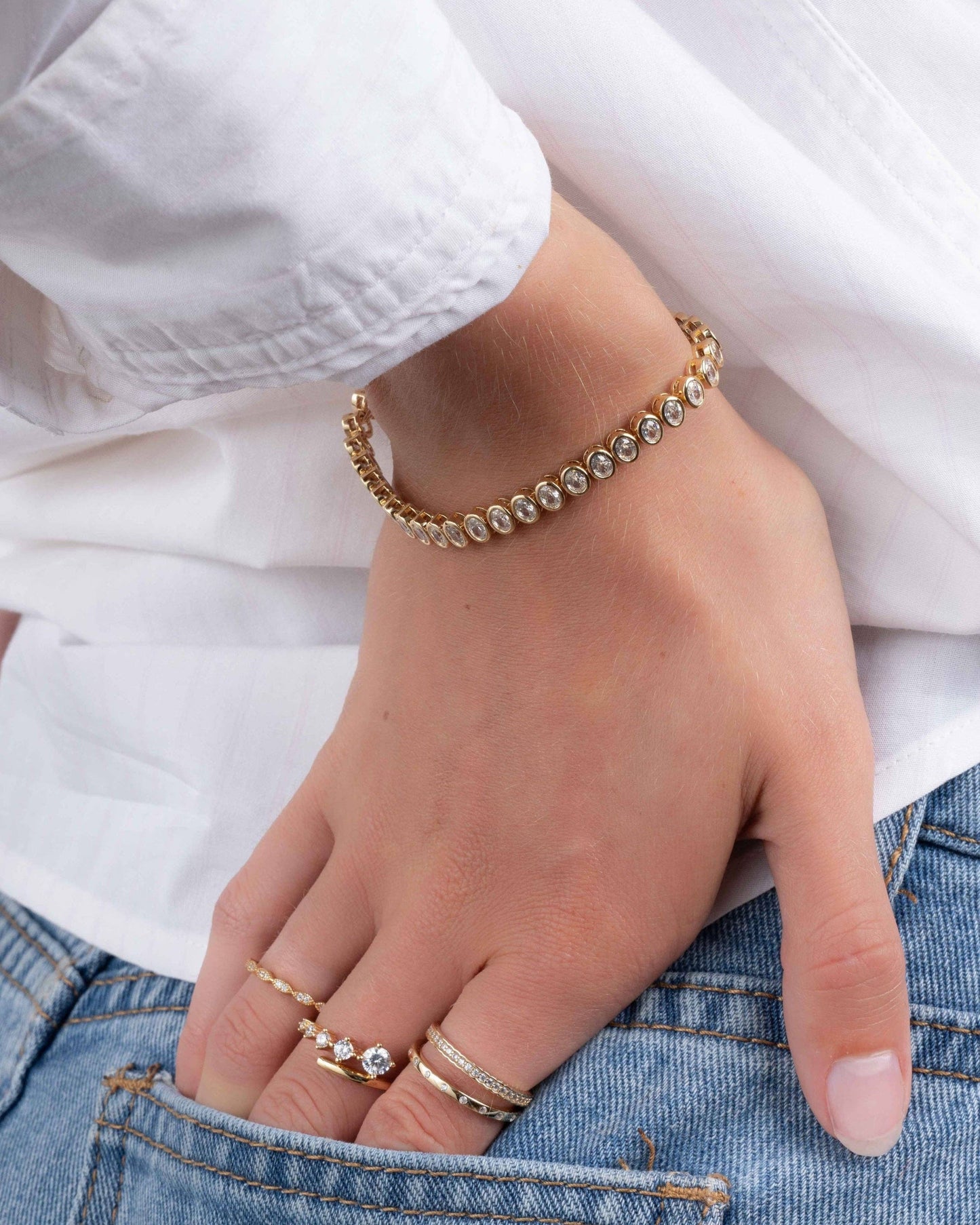 Oval Bezel Tennis Bracelet: Gold / 6.75"