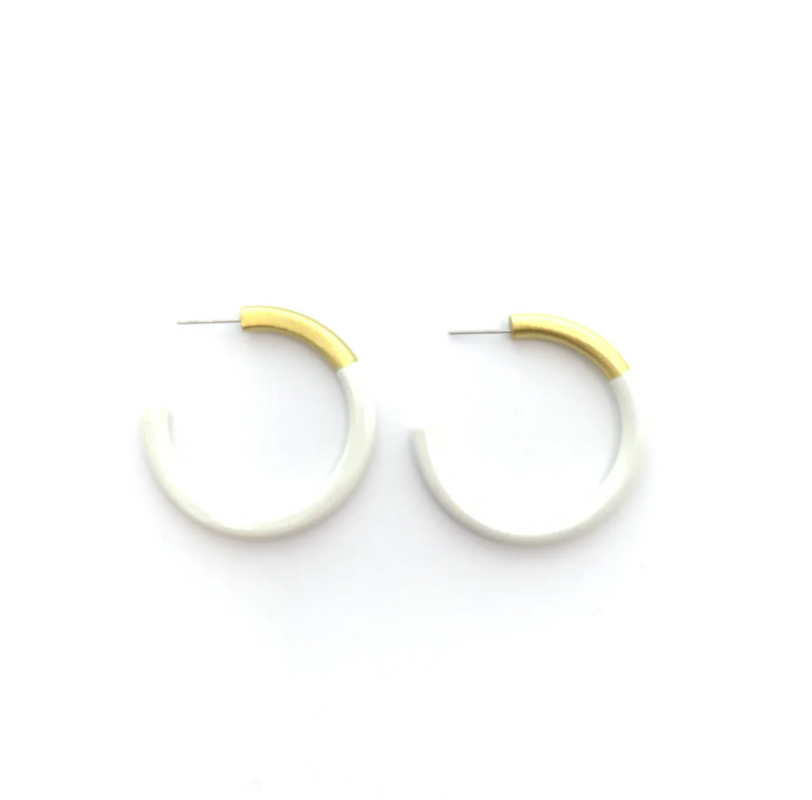 Liz Hoops White