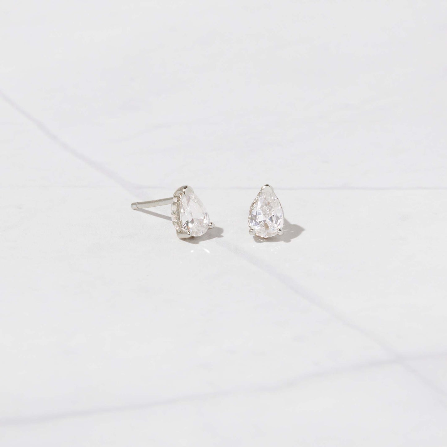Pear Studs: Gold