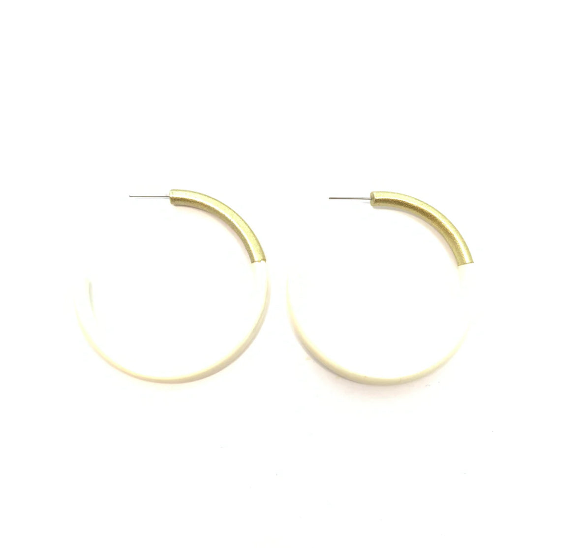 Liz Hoops White