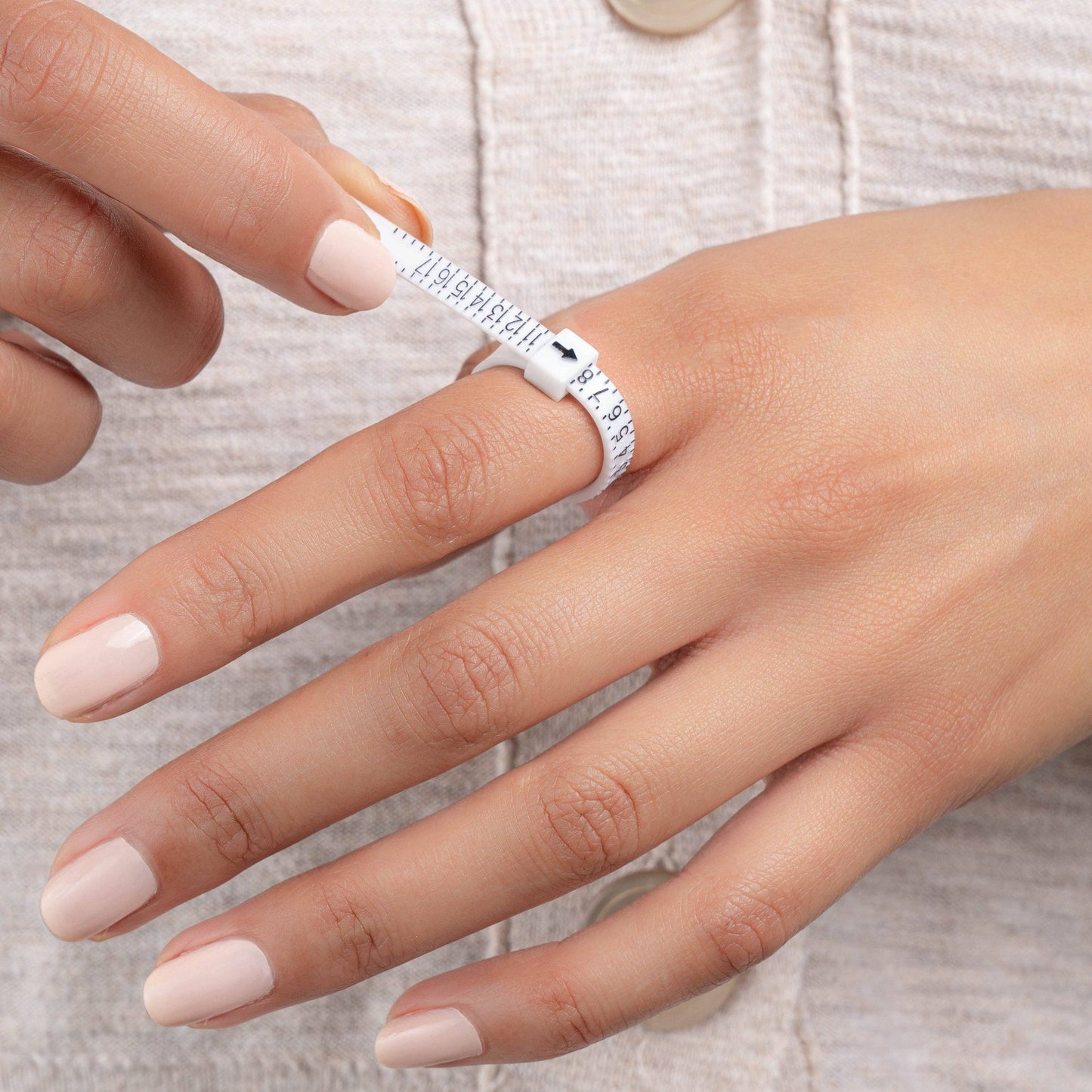Opal Eternity Ring: Gold / 5
