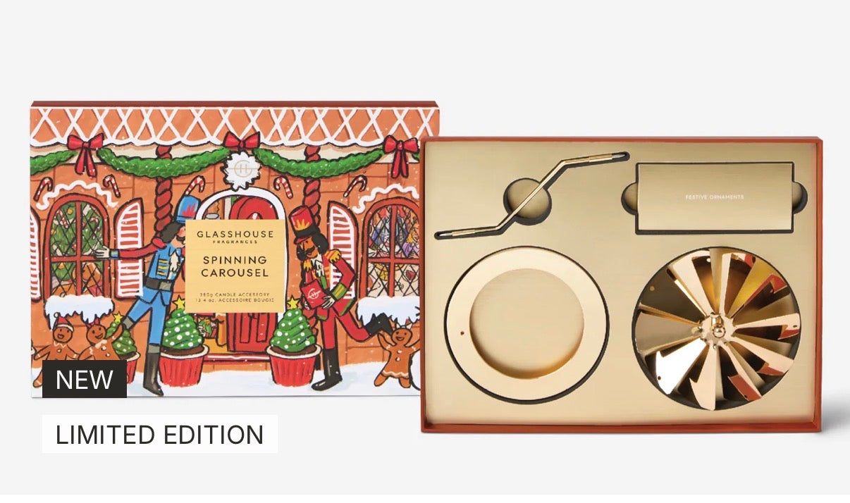 CHRISTMAS SPINNING CAROUSEL