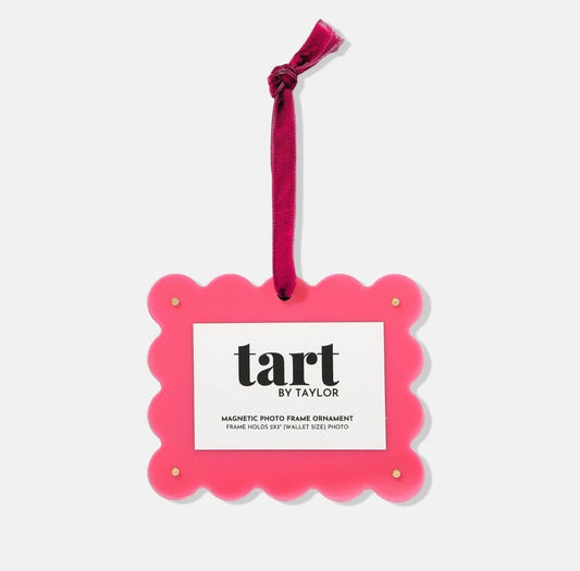 Scalloped Frame Ornament - Bubblegum Pink