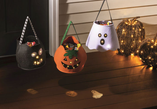 Light Up Projection Treat Bucket