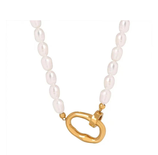 Nikki Pearl Necklace