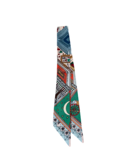 The Scarf S18