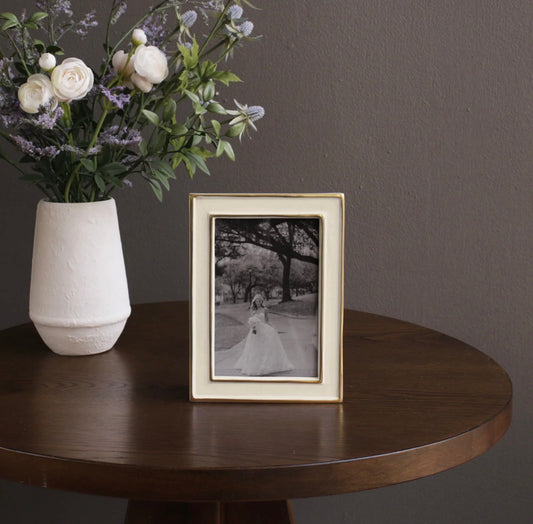 ENCANTO Jason Frame 4x6- cream