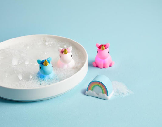 Unicorn Light Up Bath Toy Set