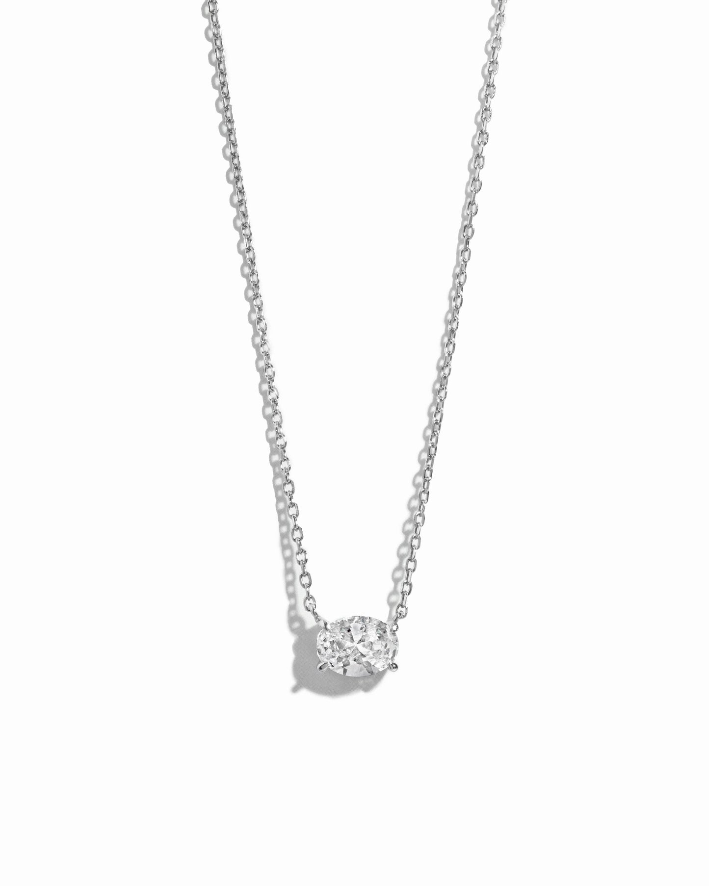 Oval Pendant Necklace: Gold