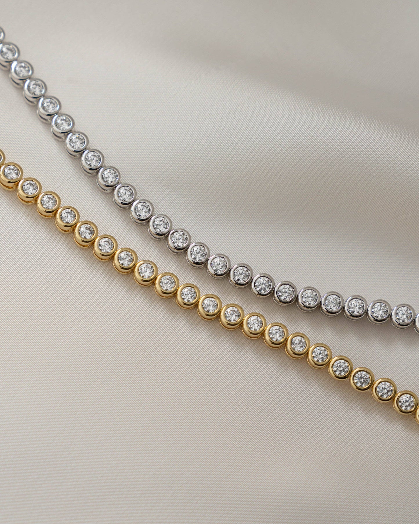 3mm Round Bezel Tennis Bracelet: Gold / 6.25"
