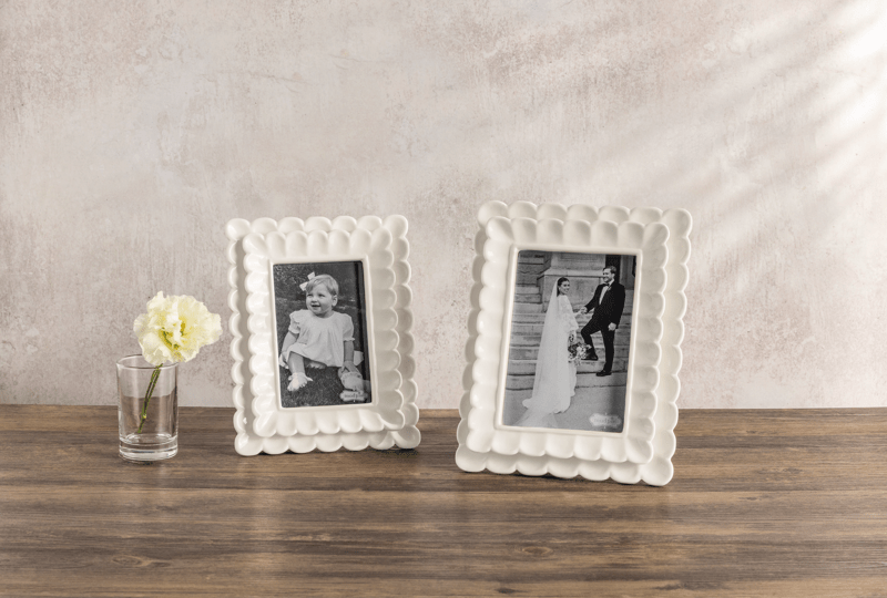 Scalloped Ceramic Frame